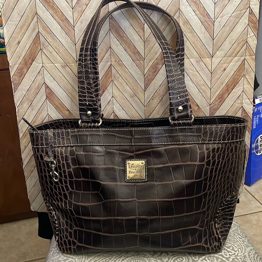 VINTAGE‎ Dooney & Bourke ladies Brown Crocodile Leather large Bag Handle Tote